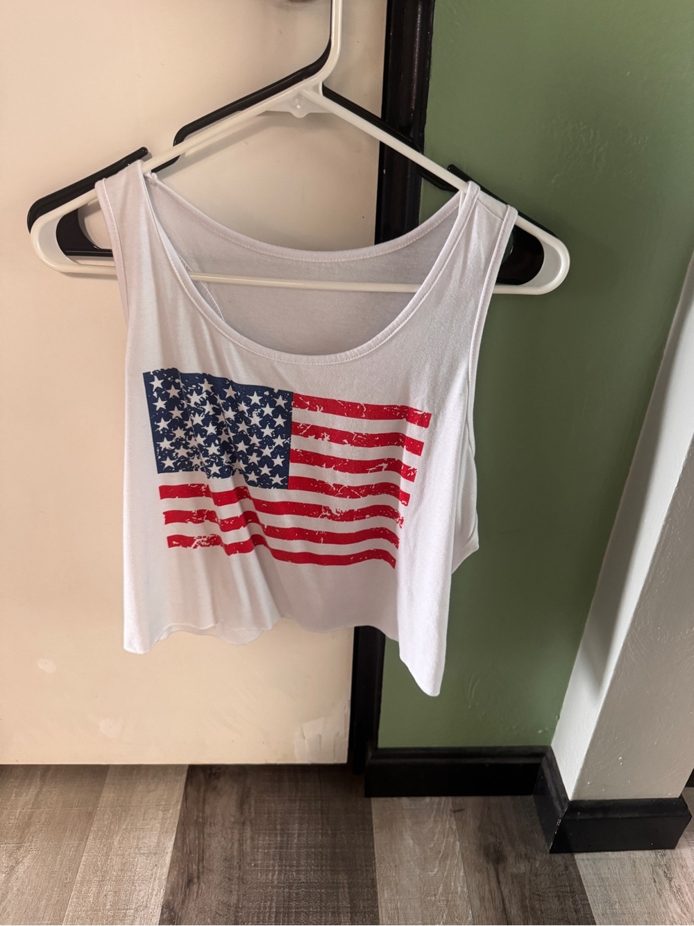 Amazon White Crop Tank with Distressed American Flag size large